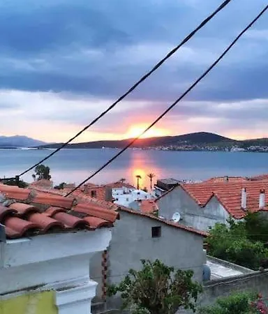 Old Stone House With Seaview And Balcony Holiday home Ayvalik